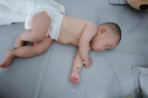 泗洪三个月宝宝发育标准